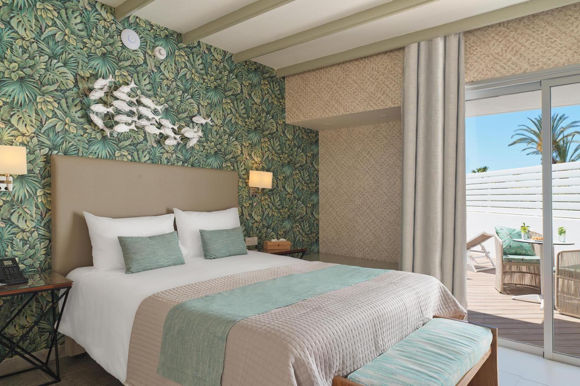 Leonardo Plaza Cypria Maris Beach Hotel & Spa (Adults Only) Geroskipou Room photo