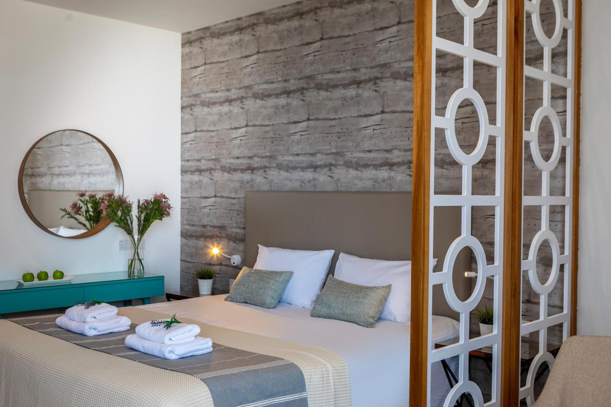 Leonardo Plaza Cypria Maris Beach Hotel & Spa (Adults Only) Geroskipou Room photo