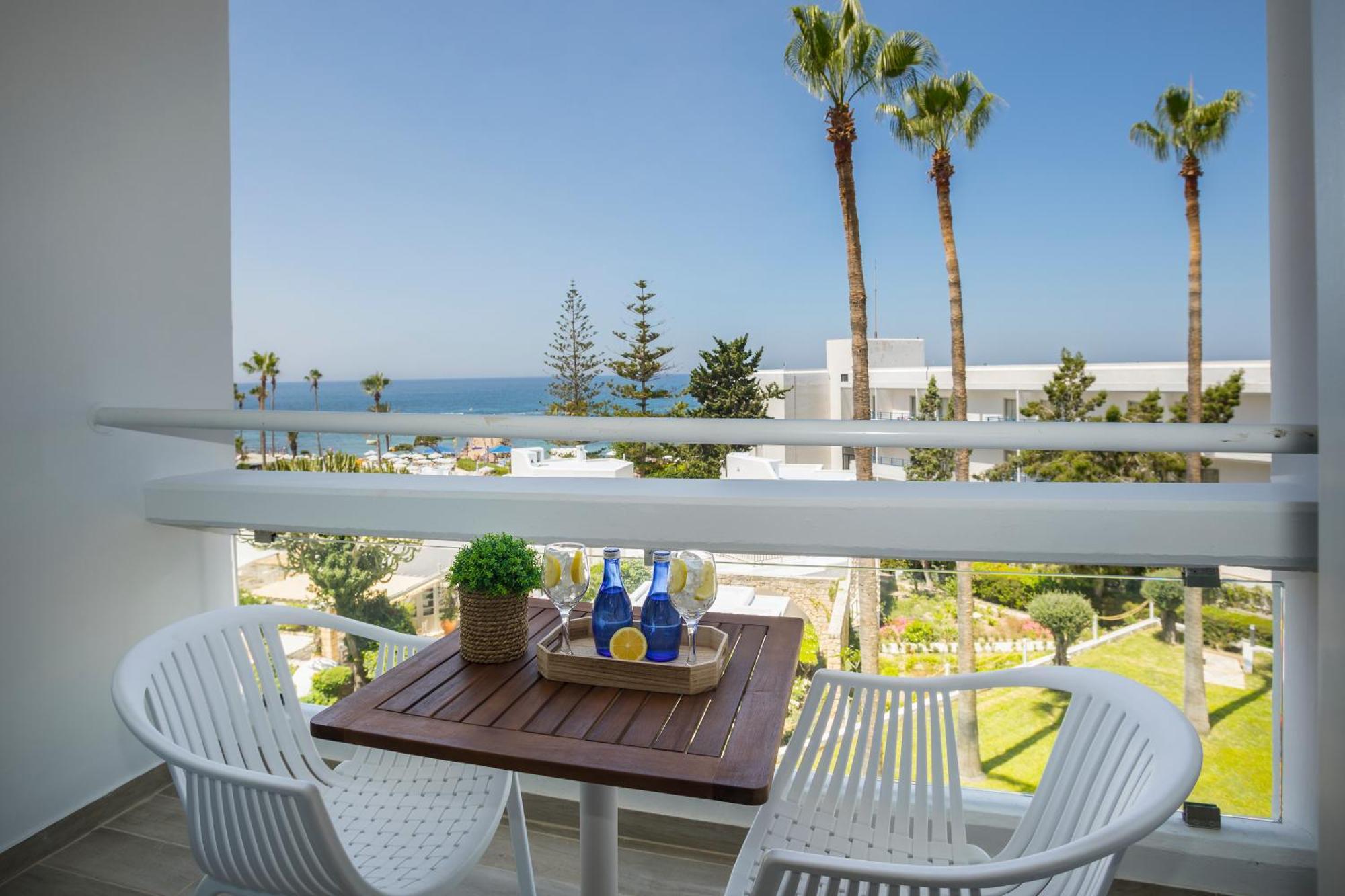 Leonardo Plaza Cypria Maris Beach Hotel & Spa (Adults Only) Geroskipou Exterior photo