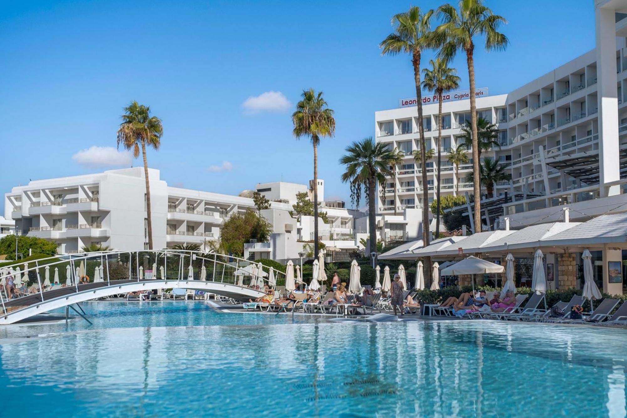 Leonardo Plaza Cypria Maris Beach Hotel & Spa (Adults Only) Geroskipou Exterior photo